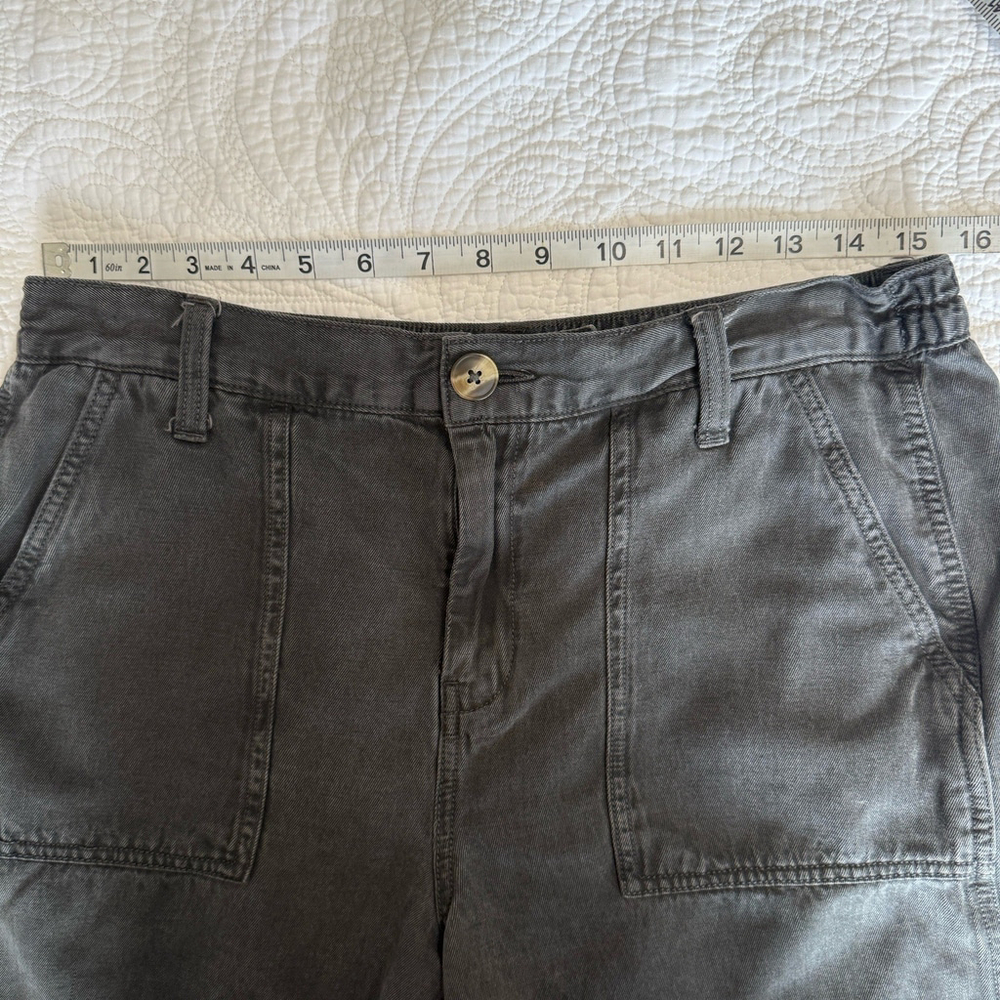 Aerie Black Frayed High Waisted Utility Shorts Womens Medium Lyocell Linen - Picture 7 of 9